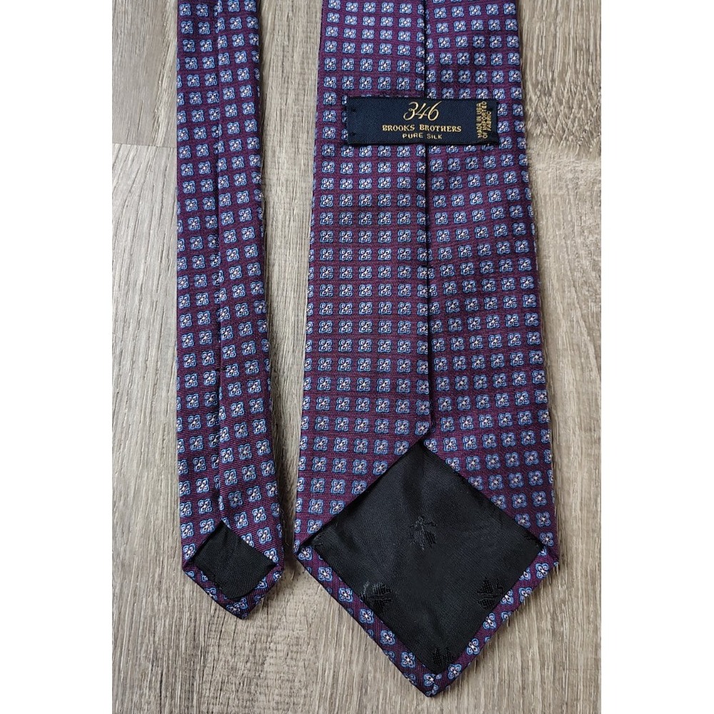 Brooks Brothers 346 100% Silk Neck Woven Square Floral Purple Blue Silver USA - Picture 4 of 6